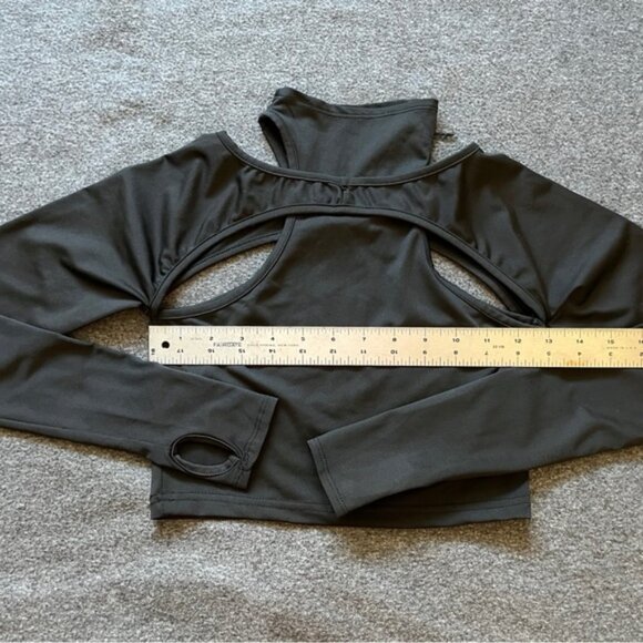 K-POP Inspired Black Cutout Crop Top – Long Sleeve, High Neck – Size XS - Picture 5 of 7